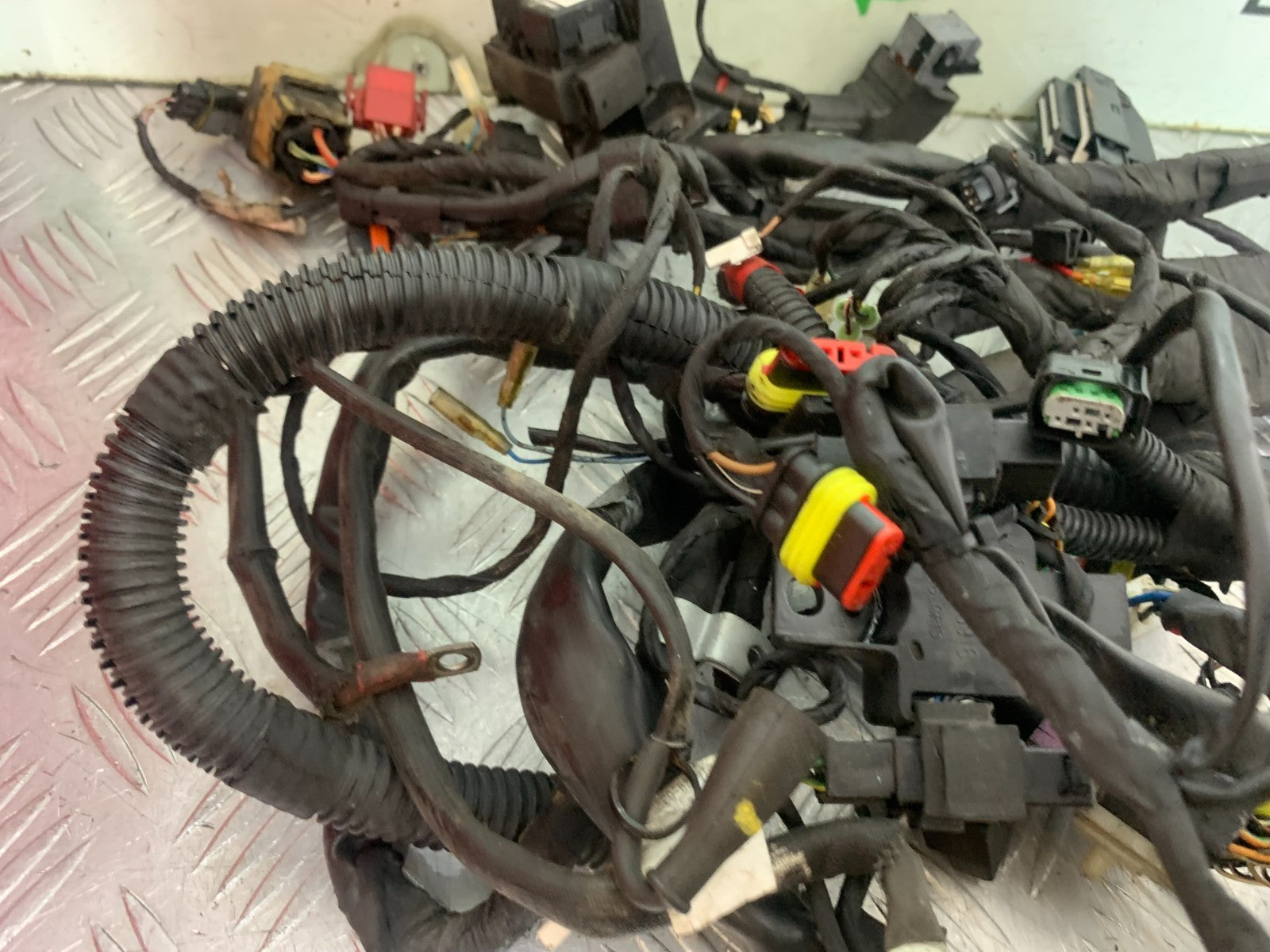 APRILIA TUONO 1000 V4R WIRING LOOM   YEAR 2011-13  (CMB1331)