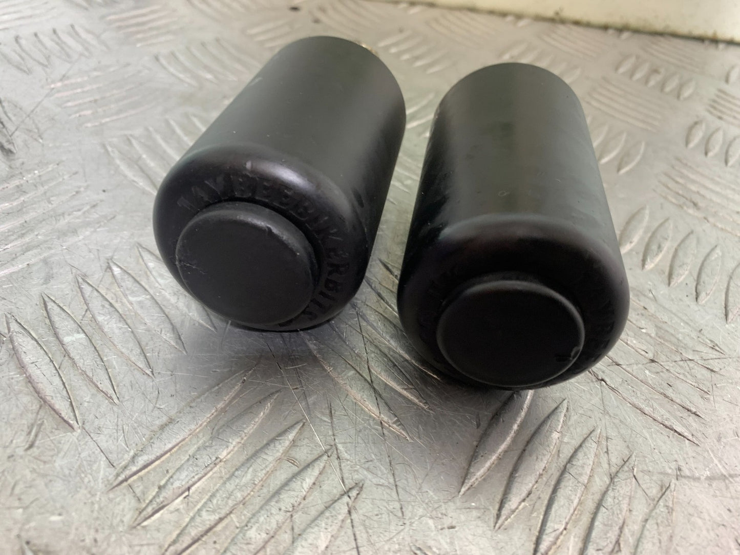 TRIUMPH 1050 SPEED TRIPLE FRAME PROTECTORS YEAR 2005-2007 (CMB1322)