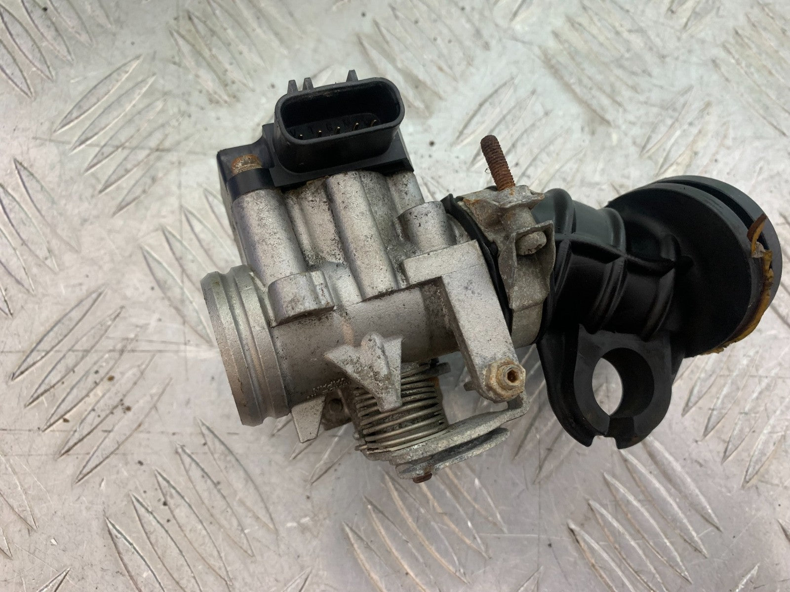 YAMAHA YBR125 CUSTOM THROTTLE BODY YEAR 2008-2016 (CMB1192)