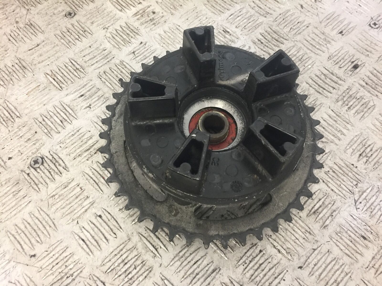 HONDA CB600 CB 600 F-8 HORNET SPROCKET CARRIER    2010 (STOCK 669)