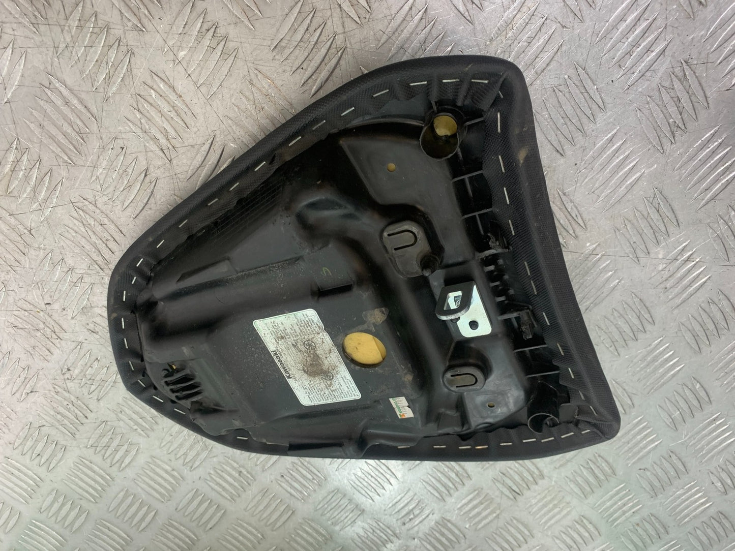 KAWASAKI ER6 N REAR SEAT  YEAR 2012-2017 (CMB1324)