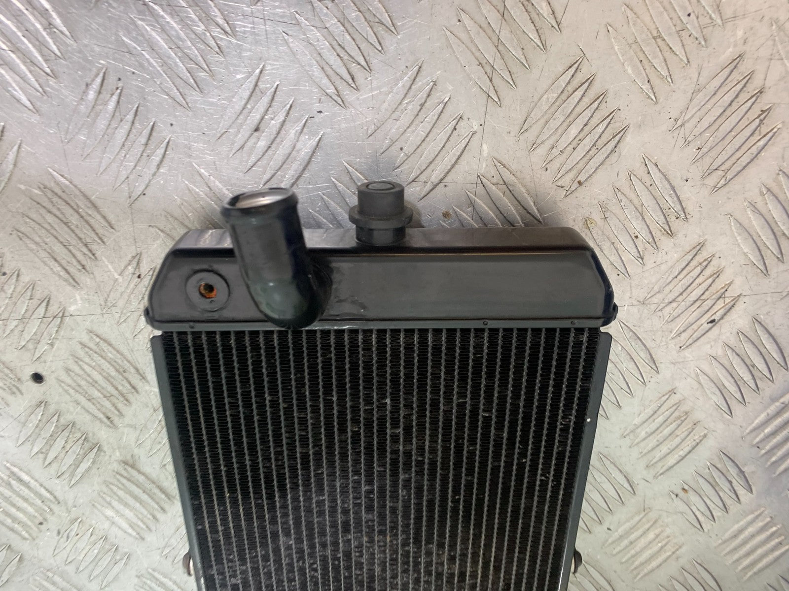 YAMAHA XVS 1300 MIDNIGHT STAR RADIATOR   YEAR 2007-16 (CMB1200)