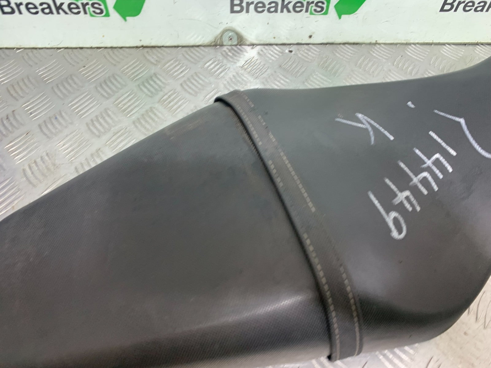 HONDA CB650F CB 650 FA-E SEAT  YEAR 2014-2017 (CMB1226)