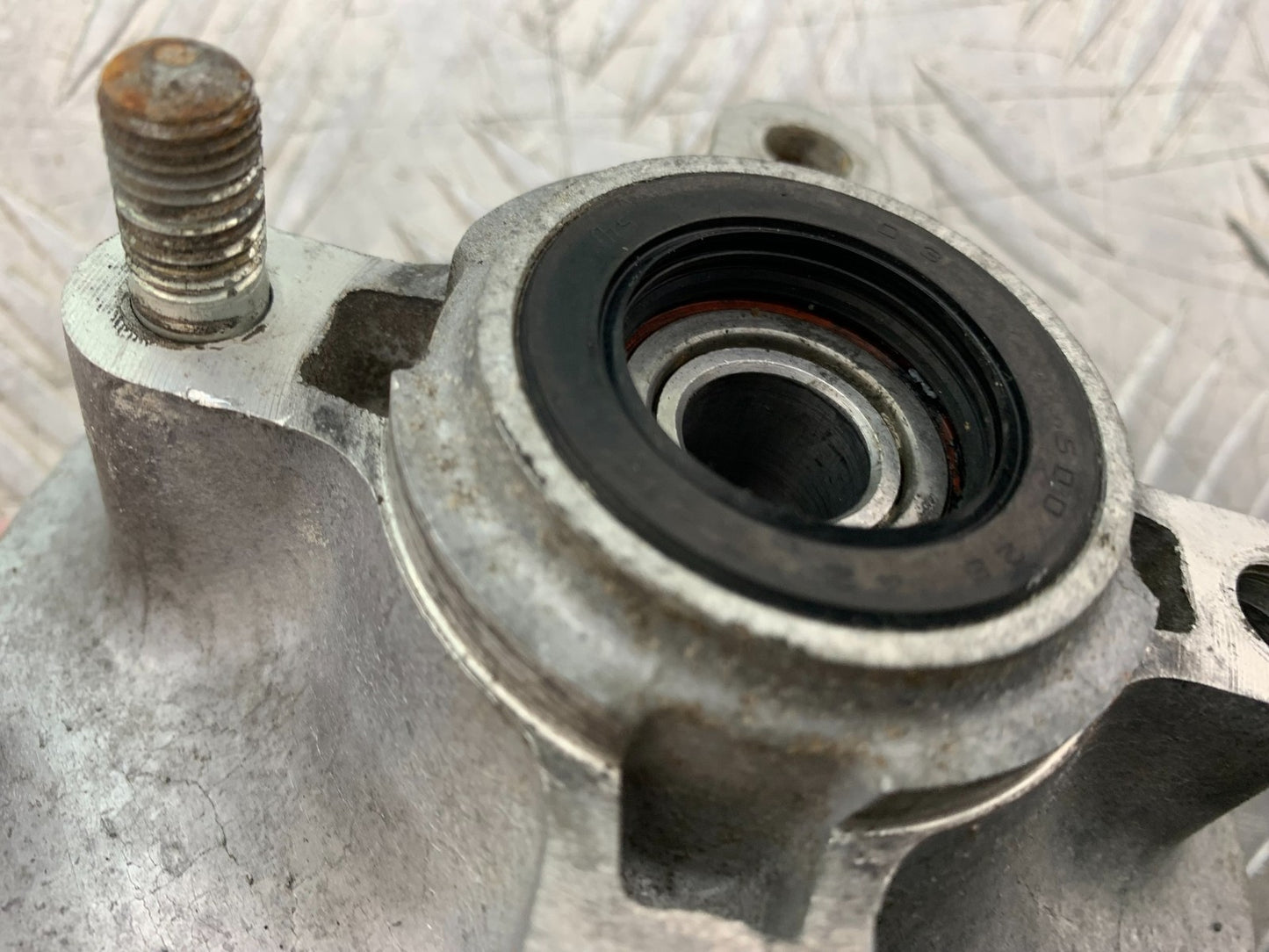 HONDA XL125 VARADERO SPROCKET CARRIER YEAR 2001-2006  (CMB1304)