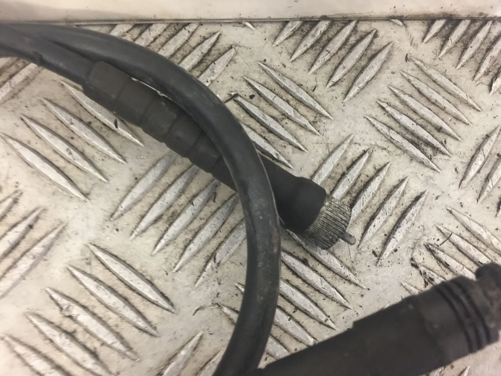 HONDA NX650 NX 650 DOMINATOR SPEEDO CABLE  YEAR 2000