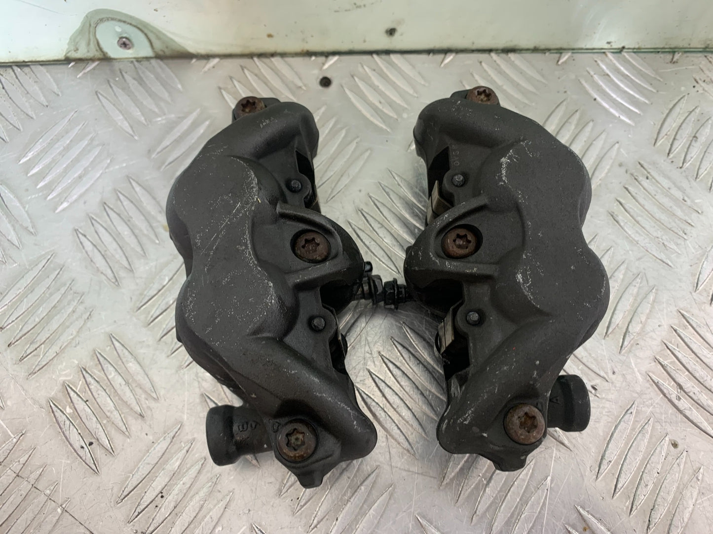 KAWASAKI ZX10R ZX 10R FRONT BRAKE CALIPERS   YEAR 2011-2015 (CMB1154)