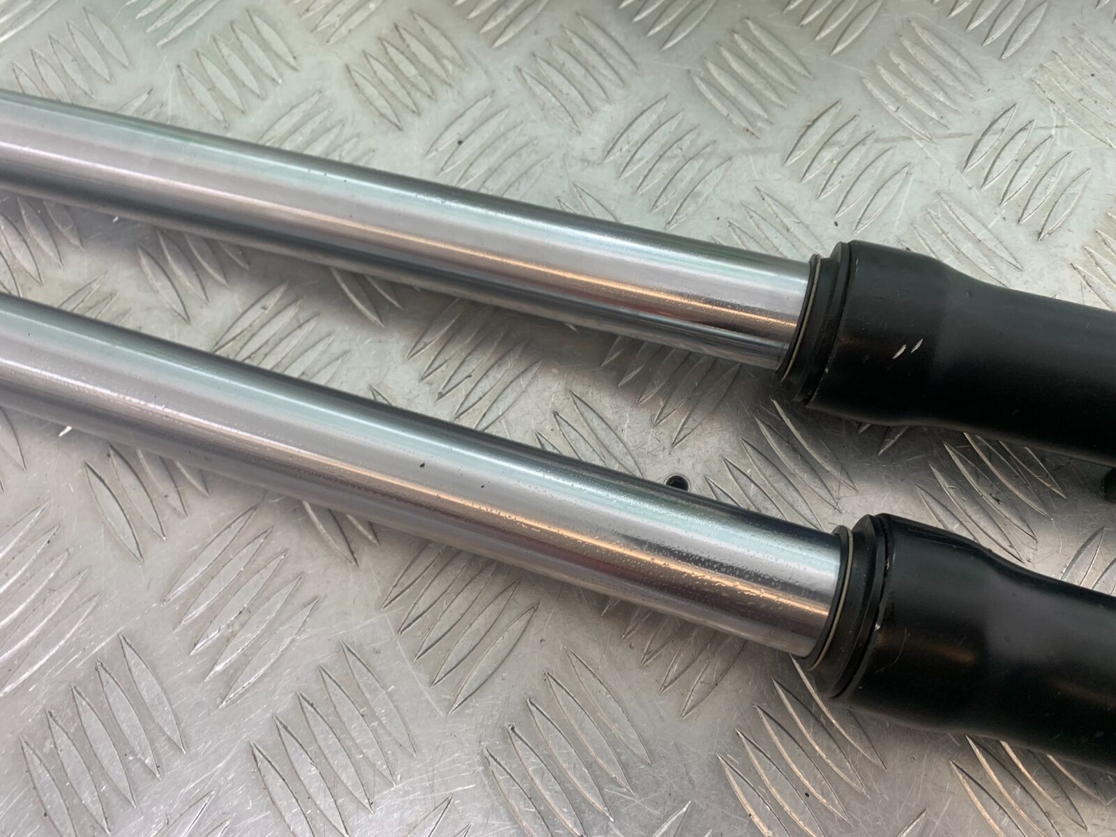 YAMAHA XV535 XV 535 VIRAGO FORKS  YEAR 1994-02 (CMB1044)