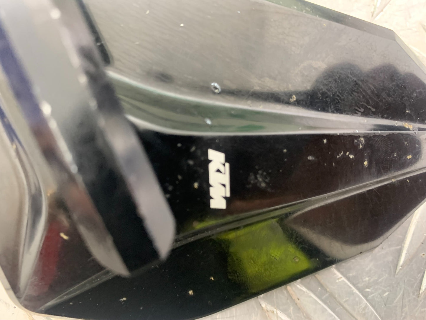 KTM 790 DUKE  RIGHT MIRROR   YEAR 2018-2021  (CMB11150)