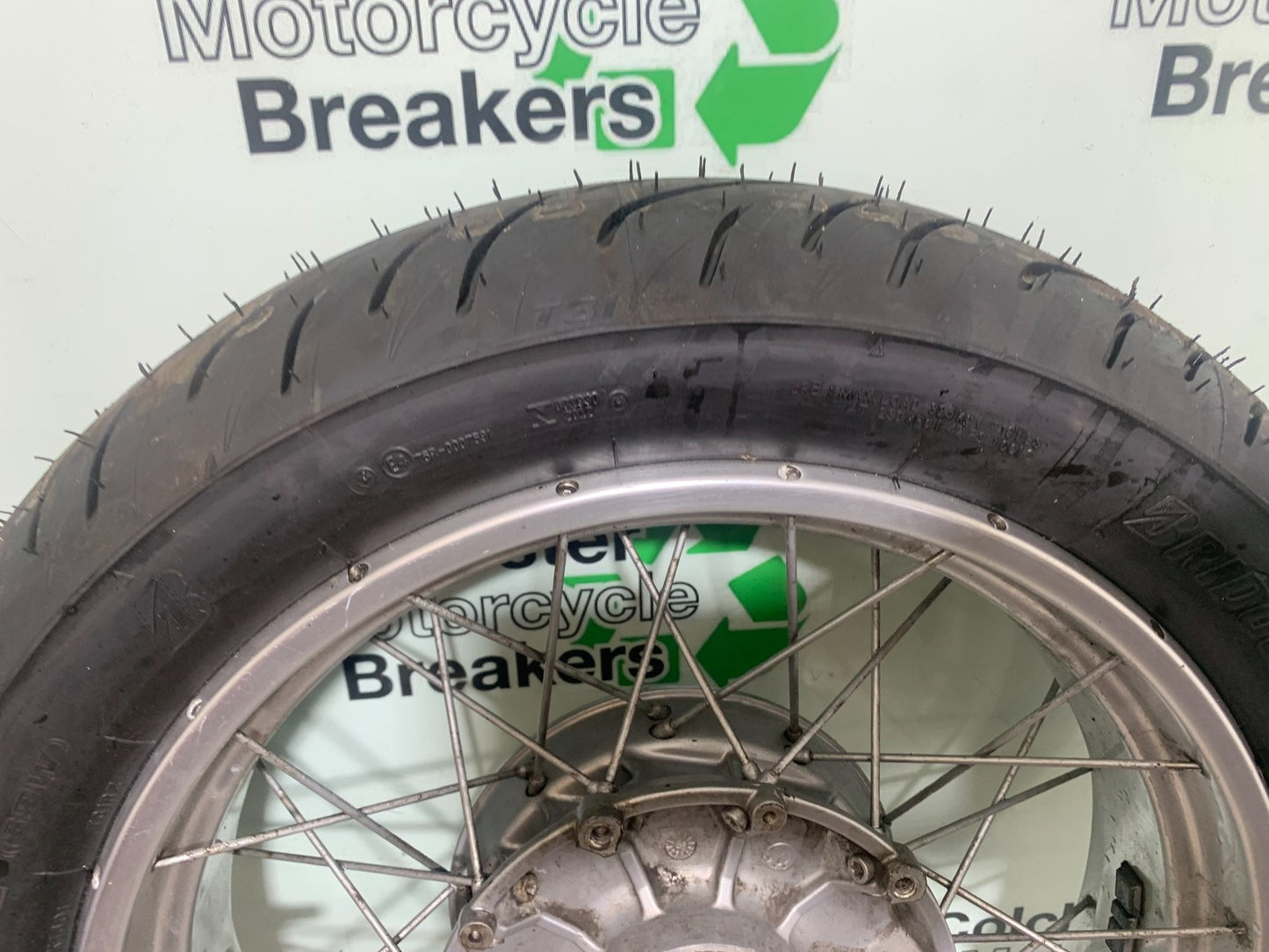 BMW R850 R R850R REAR WHEEL  (NEW TYRE) YEAR 1994-2002 (CMB1170)