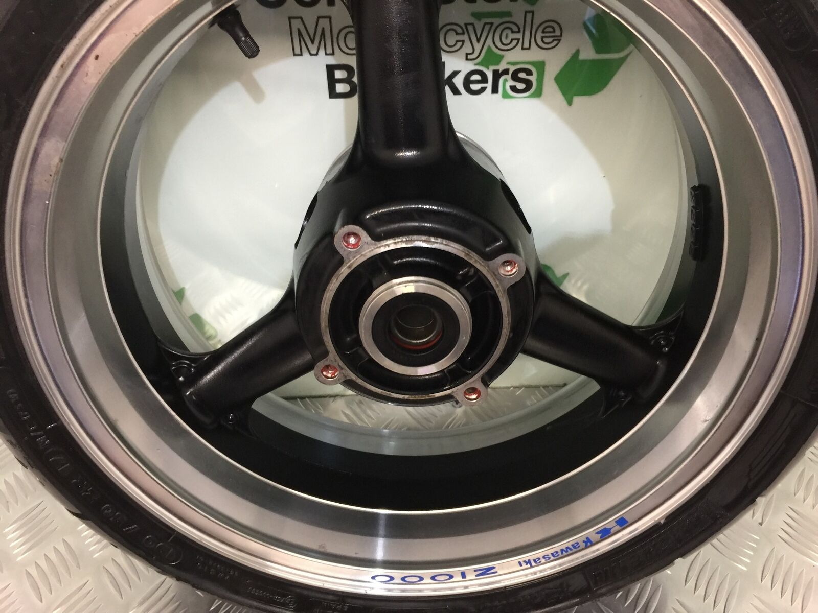 KAWASAKI Z1000 Z 1000 REAR WHEEL   YEAR 2007-2009  (STOCK 927)