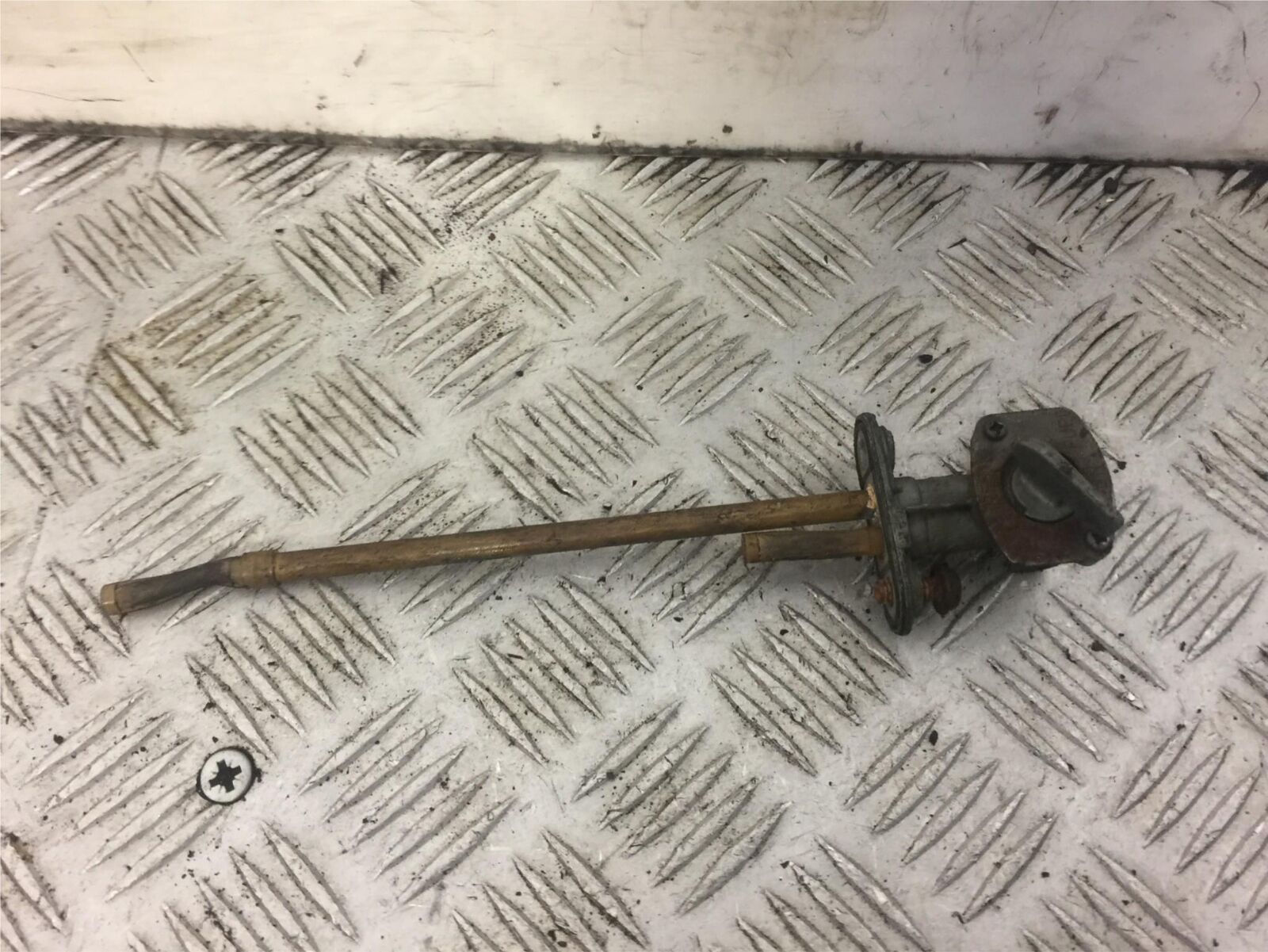 YAMAHA DTR125 DTR 125 DT125 R PETROL TAP