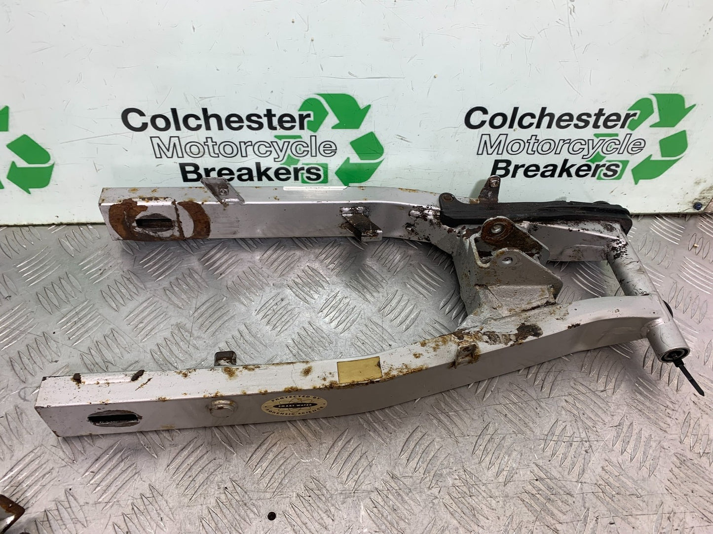 HONDA XL125 VARADERO SWINGARM   YEAR 2001-2006  (CMB1304)