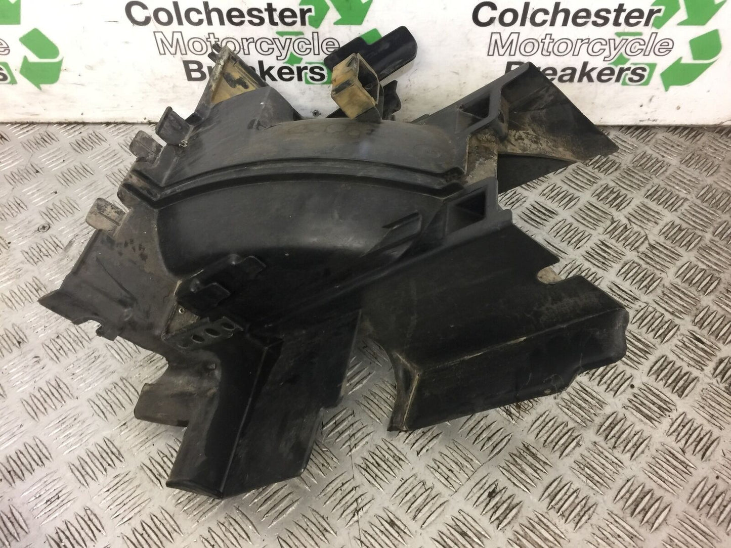 HONDA PC800 PC 800 PACIFIC COAST INNER MUDGUARD YEAR 1998 (STOCK 516)
