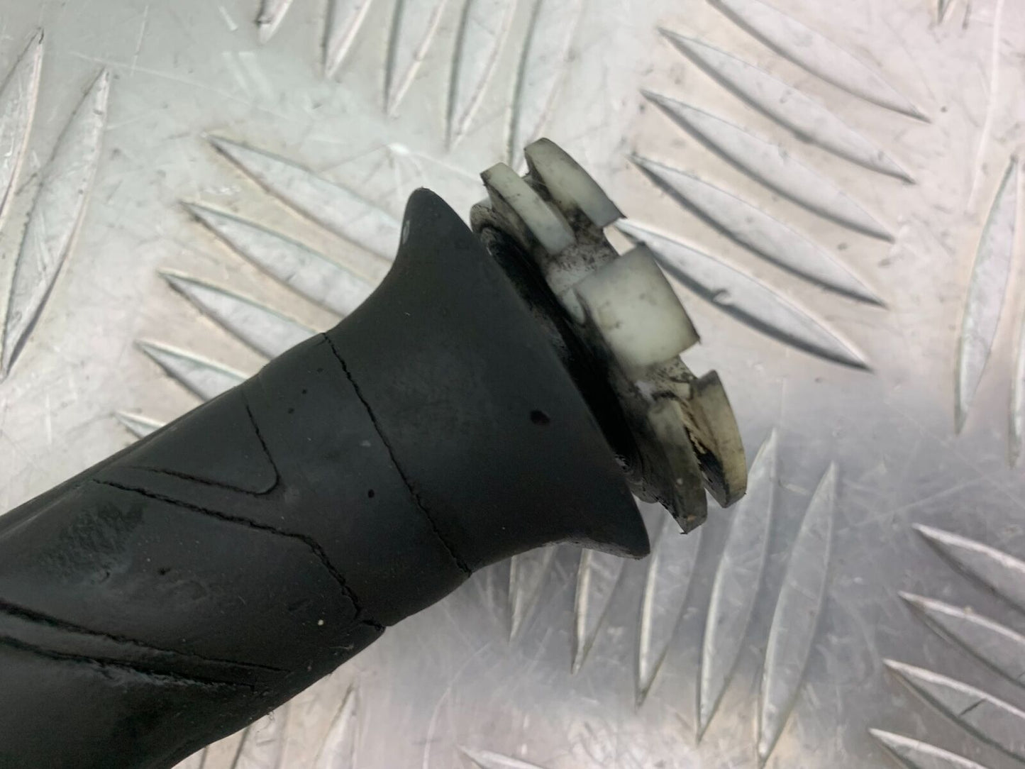 YAMAHA FJ1100 FJ 1100 THROTTLE TWIST GRIP  YEAR 1984-1985 (CMB1101)
