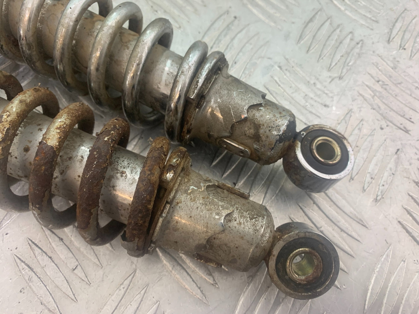 PIONEER XF250 REAR SHOCKS  YEAR 2009 (CMB1143)