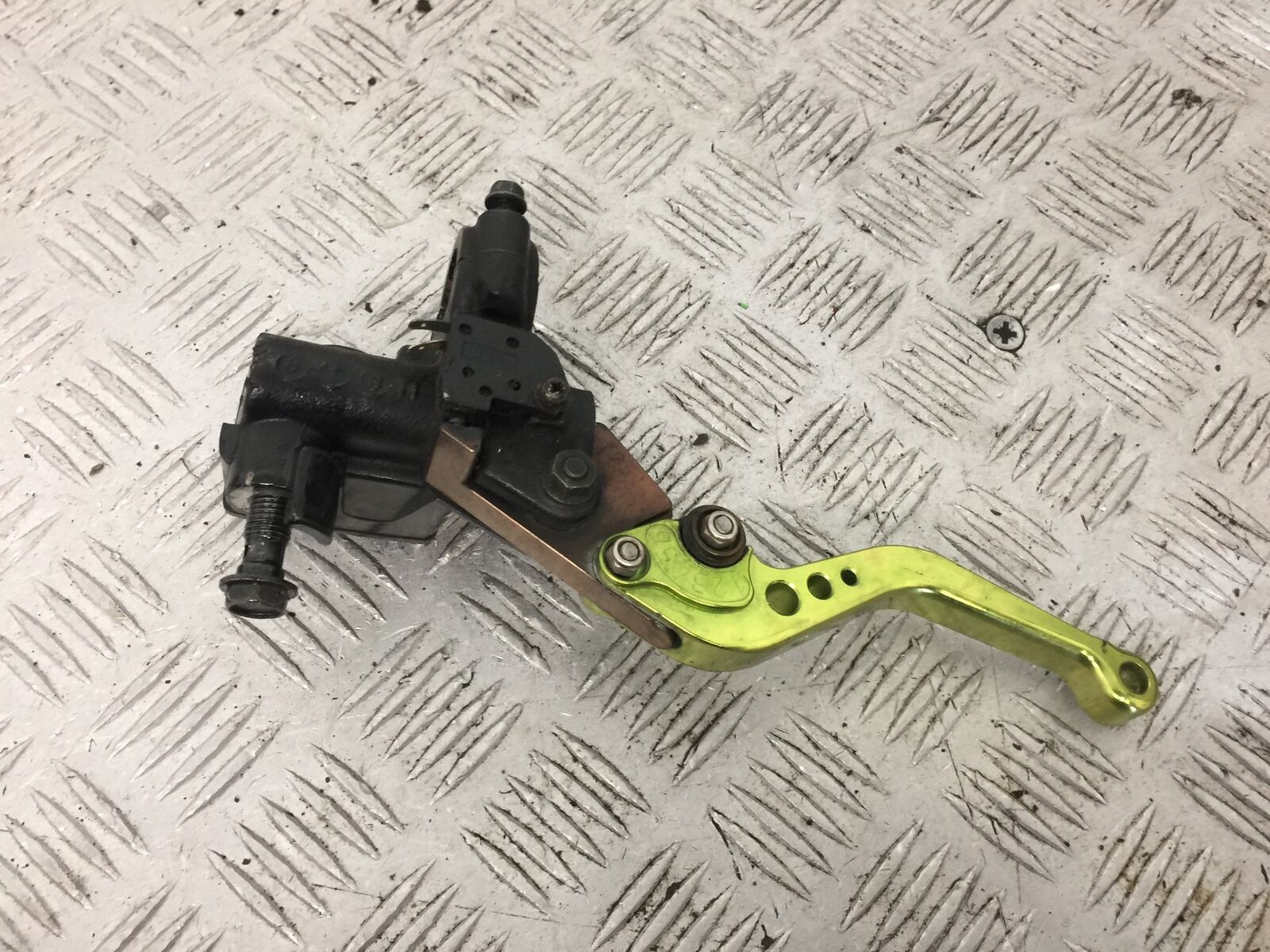 KAWASAKI NINJA 250 R EX250 FRONT BRAKE MASTER CYLINDER   YEAR 2008  (STOCK 879)