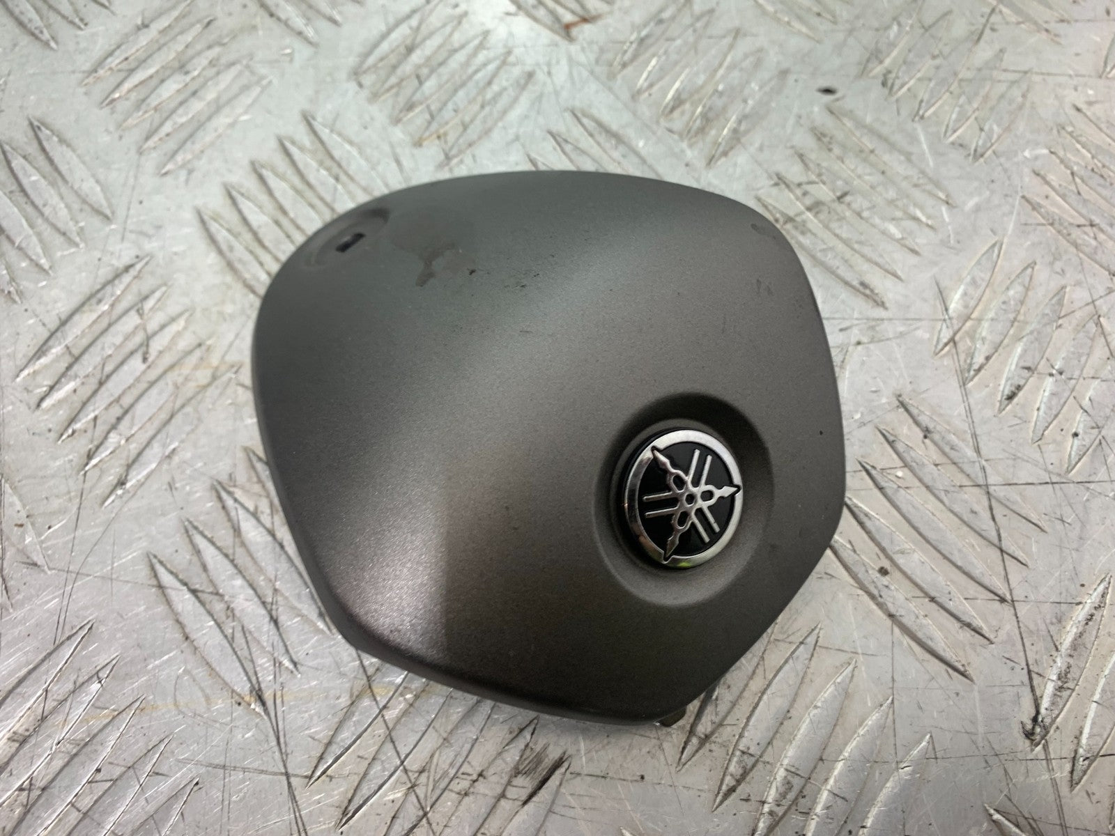 YAMAHA XMAX 300 INFILL COVER  YEAR 2017-2020 (CMB1218)