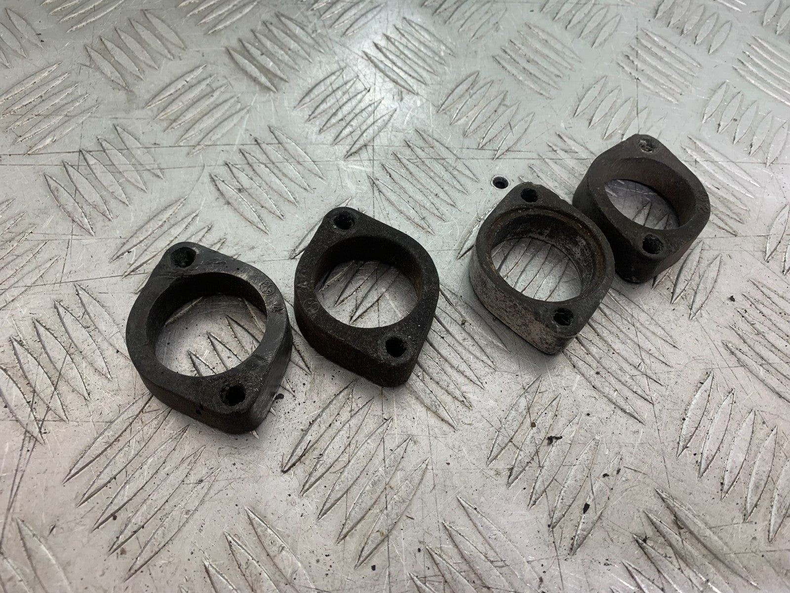 KAWASAKI GT550 GT 550 EXHAUST CLAMPS  YEAR 1989-1994