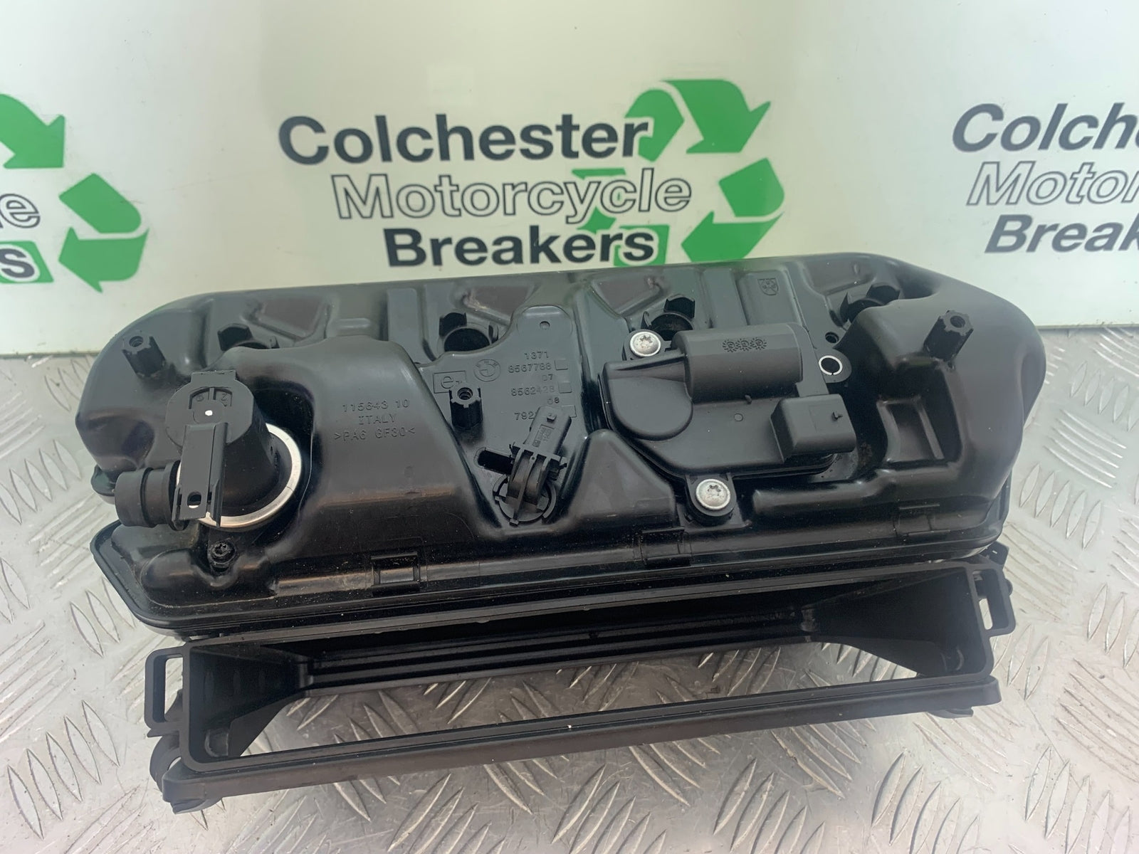 BMW M1000 R AIRBOX   YEAR 2023-2024 (CMB1140)