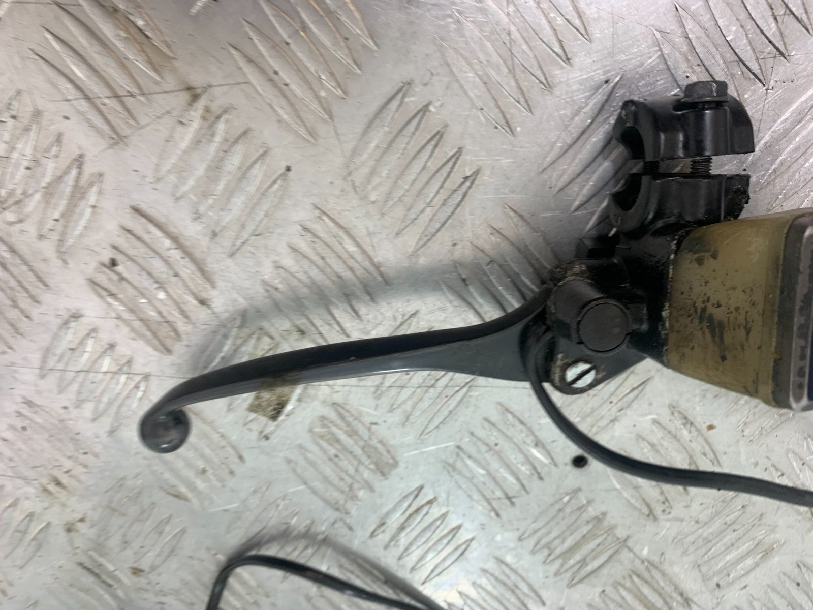 HONDA GL500 GL 500 SILVERWING FRONT BRAKE MASTER CYLINDER YEAR 1981-82 (CMB1168)