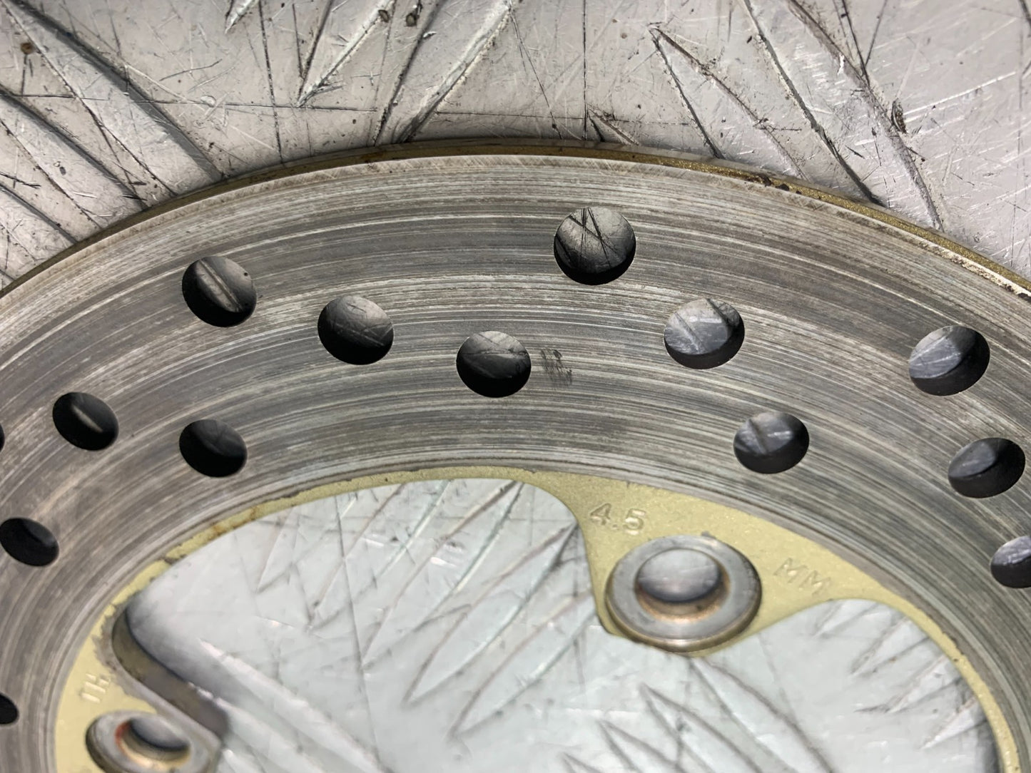 KAWASAKI ZX9R ZX9 R REAR BRAKE DISC YEAR 1998-1999 (CMB1329)