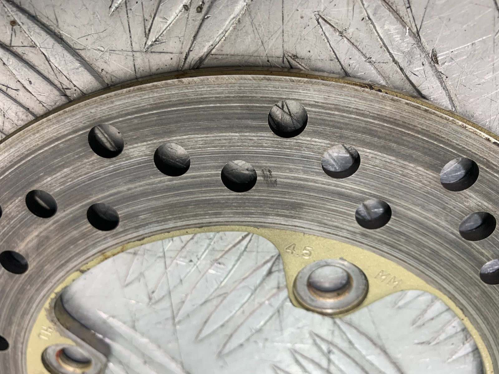 KAWASAKI ZX9R ZX9 R REAR BRAKE DISC YEAR 1998-1999 (CMB1329)