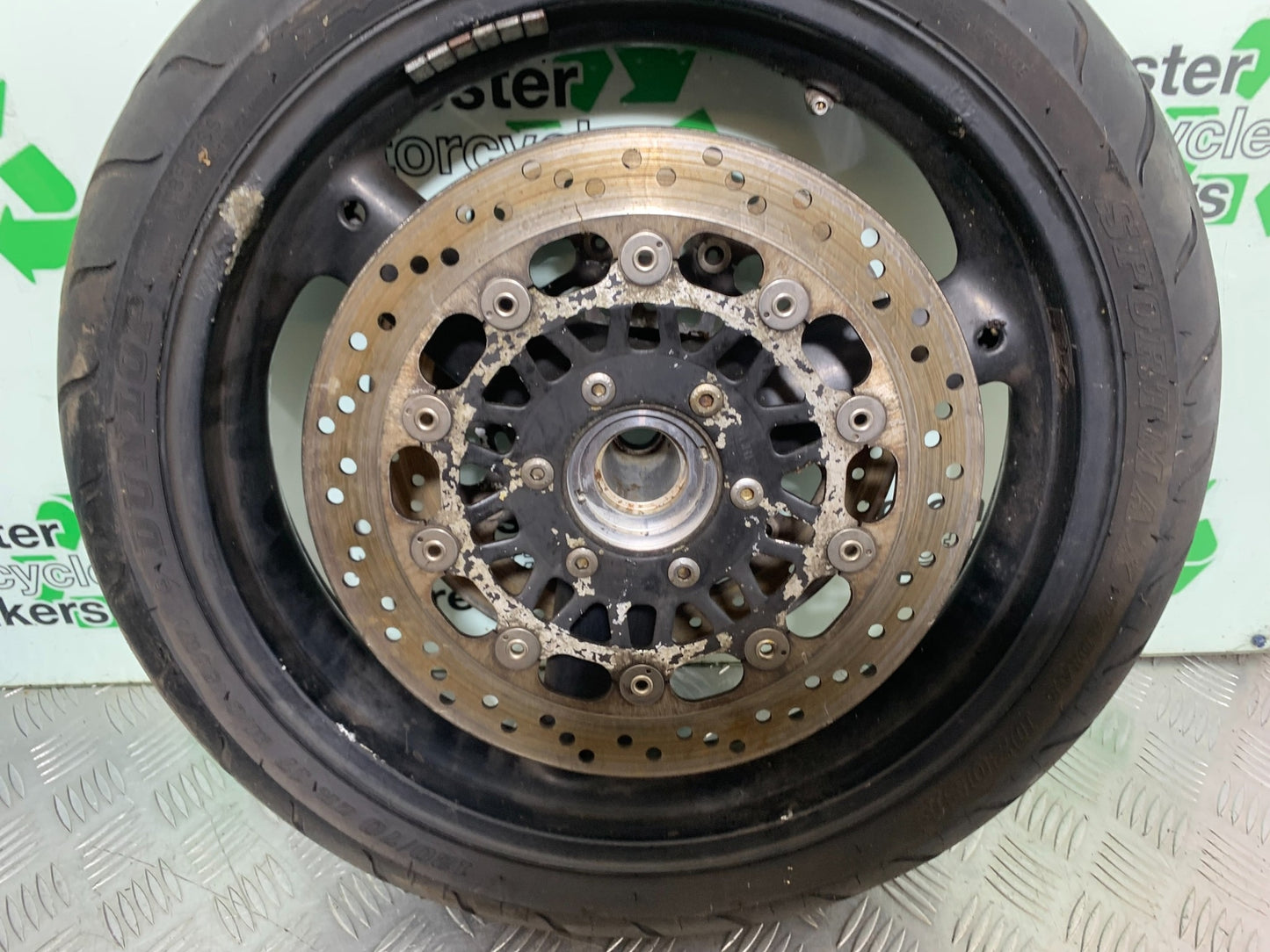 TRIUMPH T509 SPEED TRIPLE FRONT WHEEL  YEAR 1997-1998 (CMB1144)