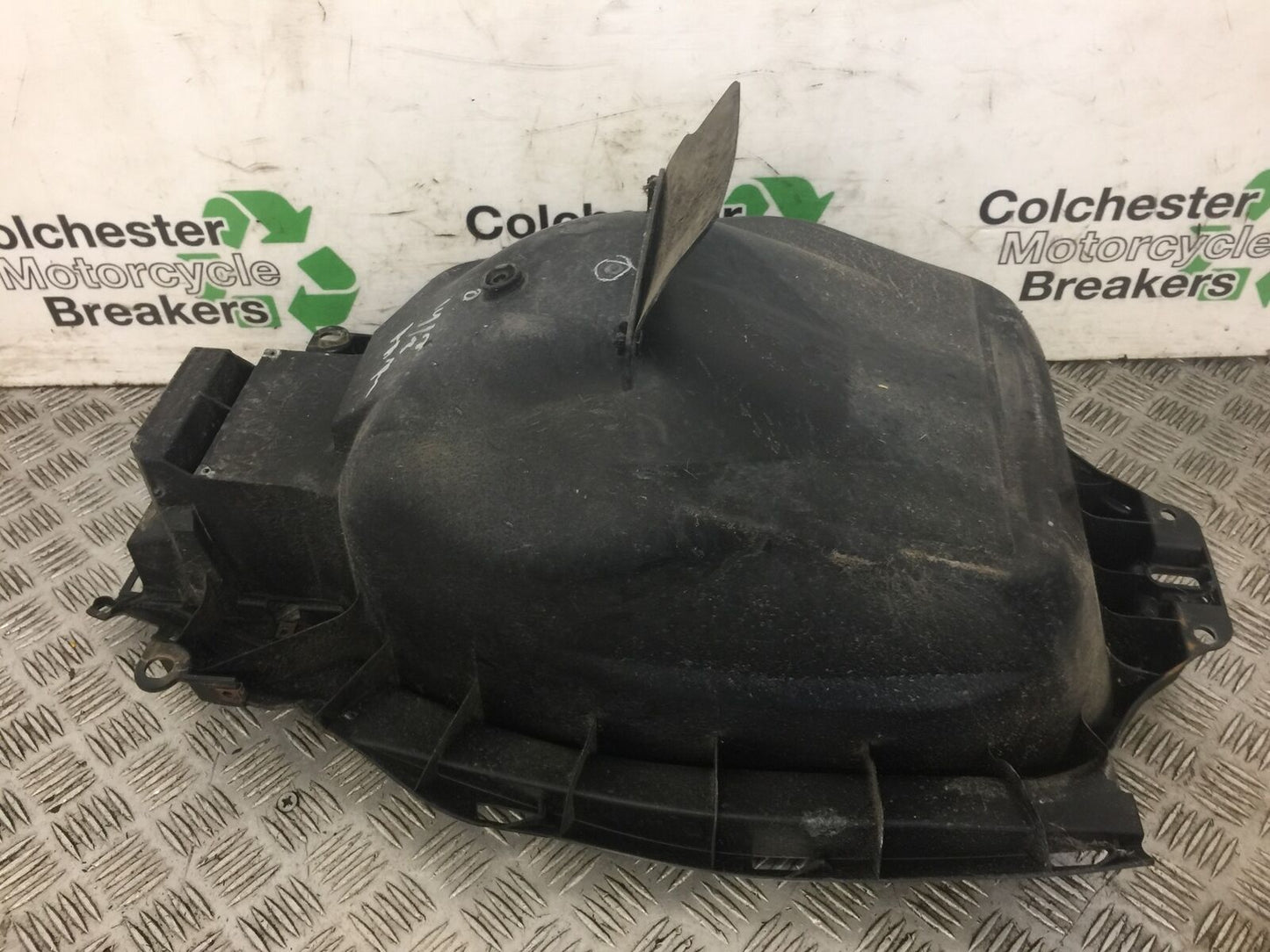 YAMAHA NMAX125 NMAX 125 SEAT BUCKET YEAR 2017 (STOCK 598)