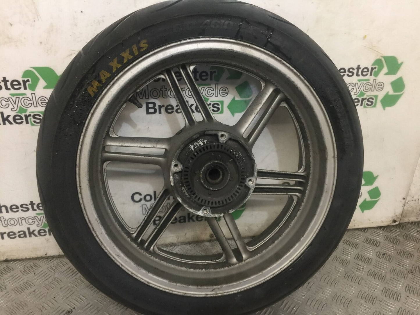 HONDA CBF600 CBF 600 REAR WHEEL  YEAR 2004 -07  (STOCK 909)