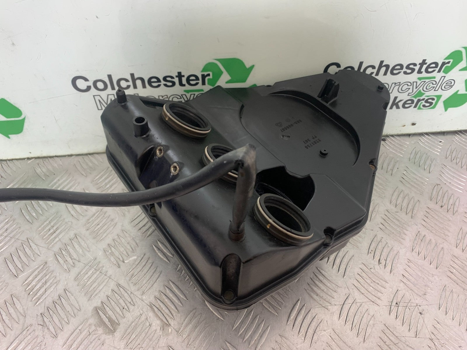 TRIUMPH 955i SPRINT ST AIRBOX   1999-2004 (CMB1176)
