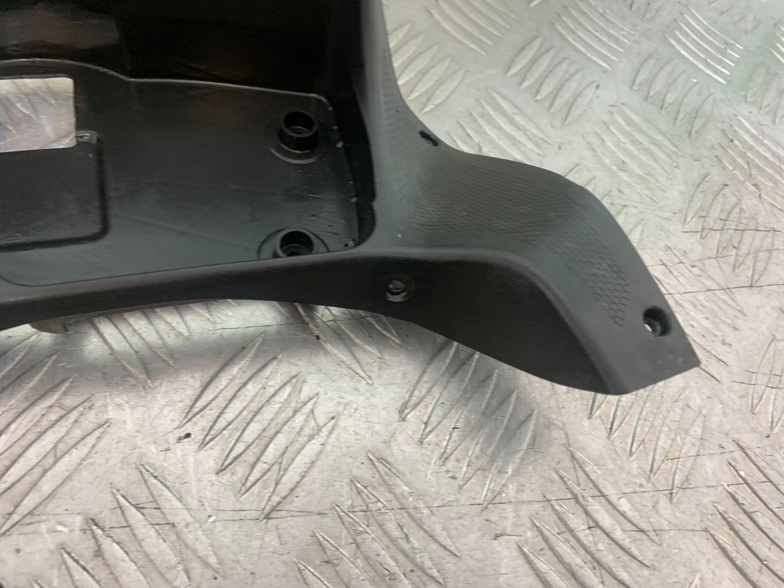 APRILIA 650 PAGASO STRADA CLOCK SURROUND  YEAR 2005-2010 (CMB1260)