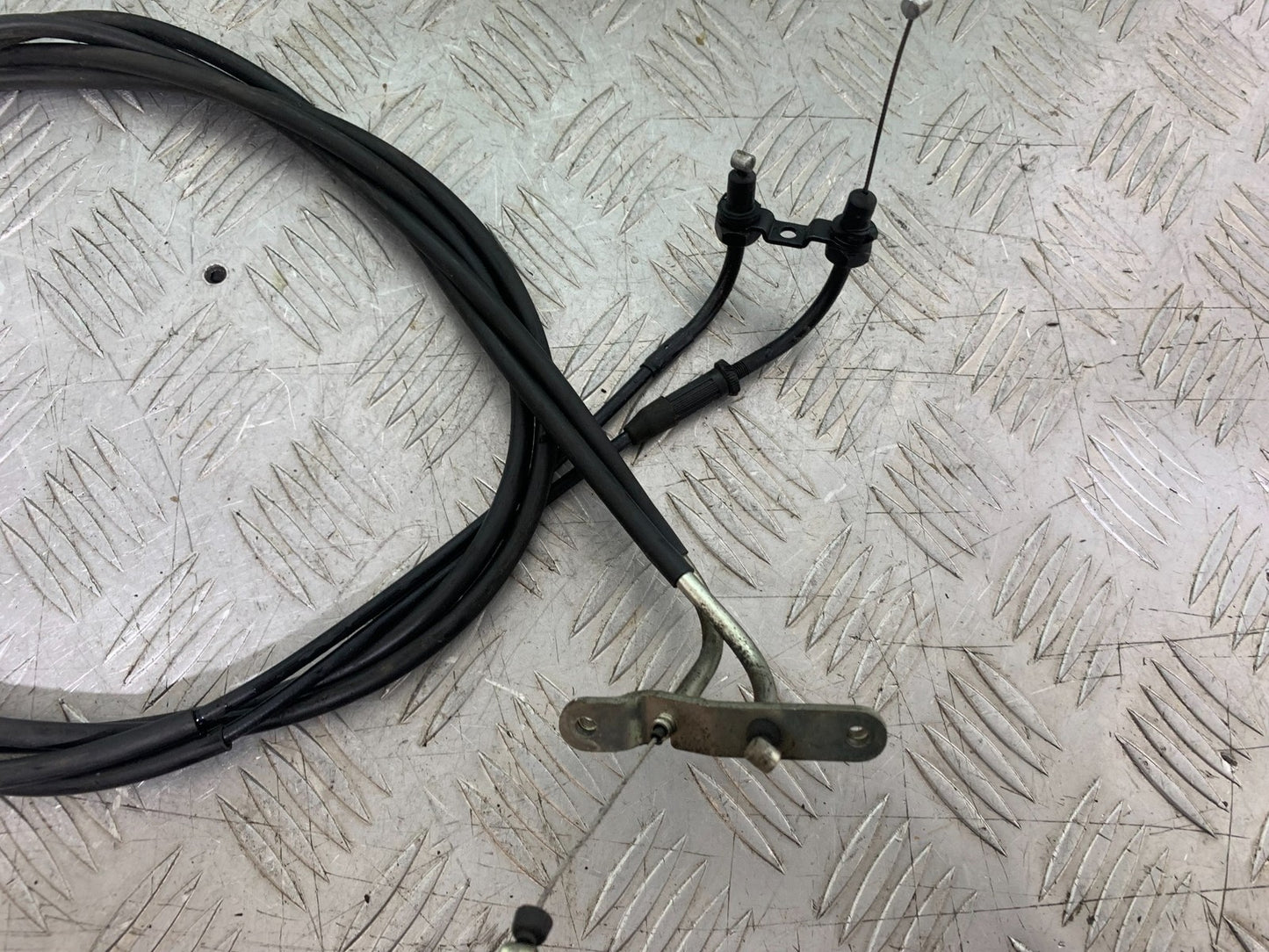 YAMAHA XMAX 250 XMAX 250 THROTTLE CABLE  YEAR 2006-09 (CMB1201)