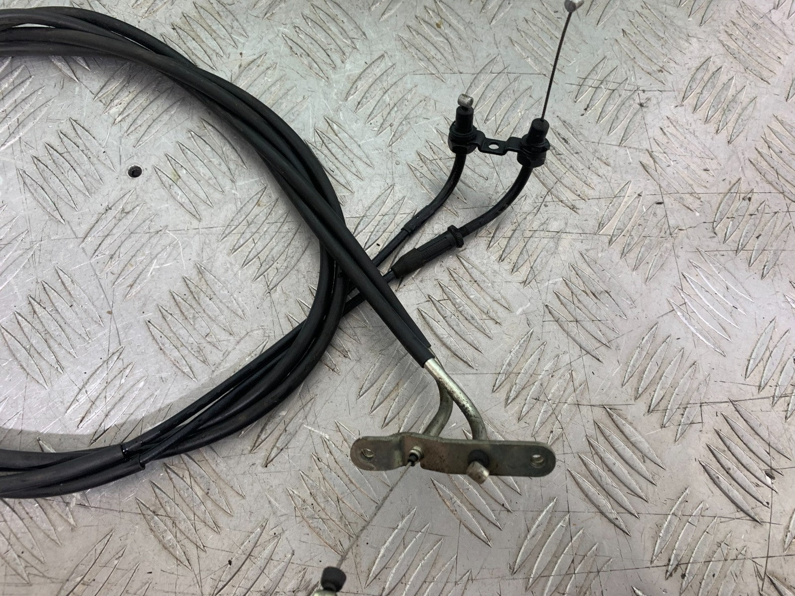 YAMAHA XMAX 250 XMAX 250 THROTTLE CABLE  YEAR 2006-09 (CMB1201)