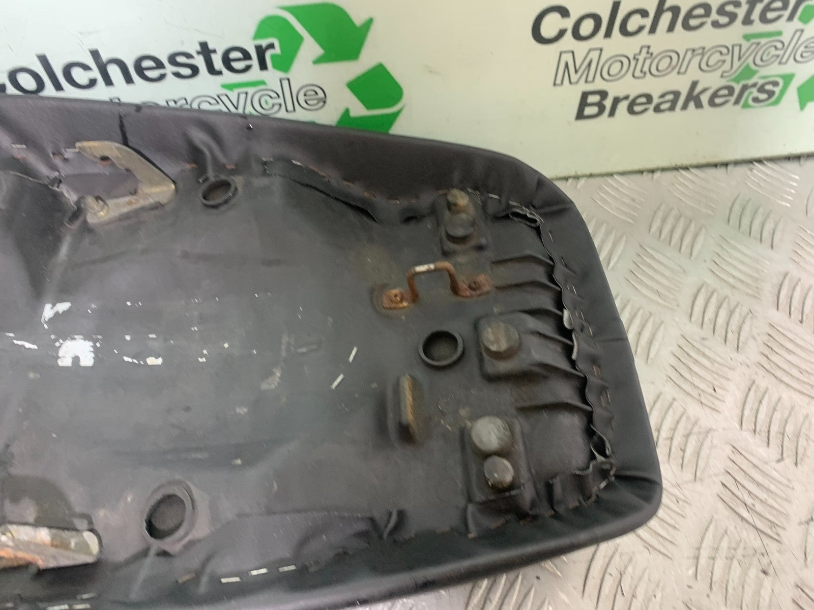 HONDA NTV 600 REVERE SEAT YEAR 1988-1996  (CMB1281)