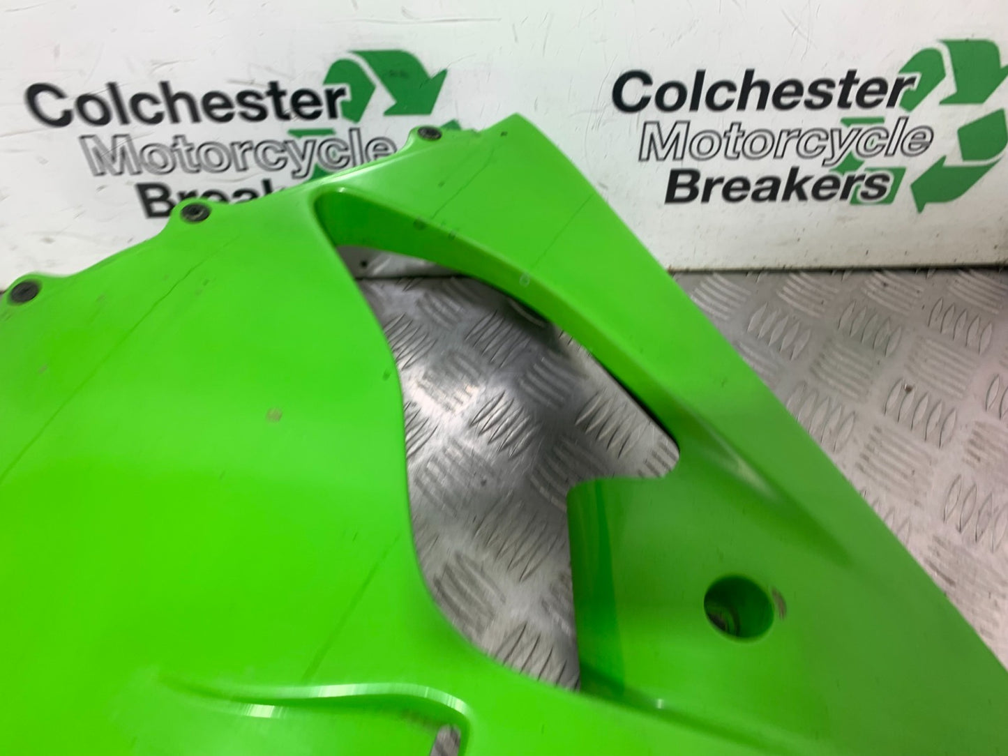 KAWASAKI ZX9R ZX9 R LEFT MIDDLE FAIRING PANEL YEAR 1998-1999 (CMB1329)