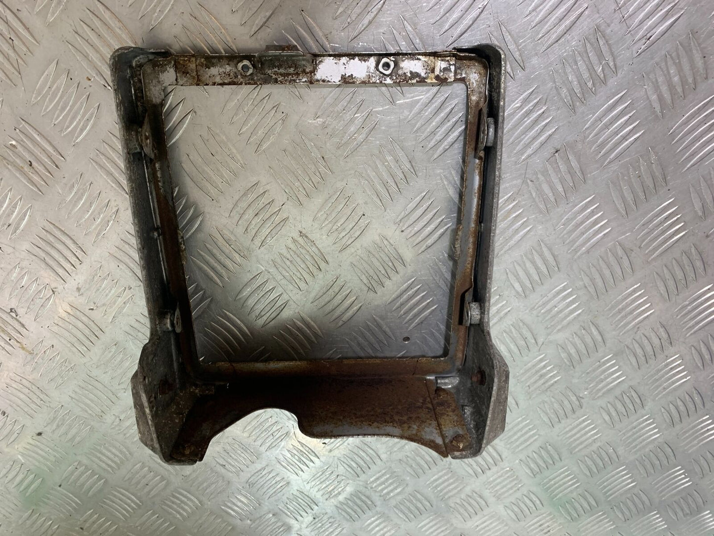 HONDA CX500 CX 500 RADIATOR SURROUND YEAR 1978-81 (CMB1079)