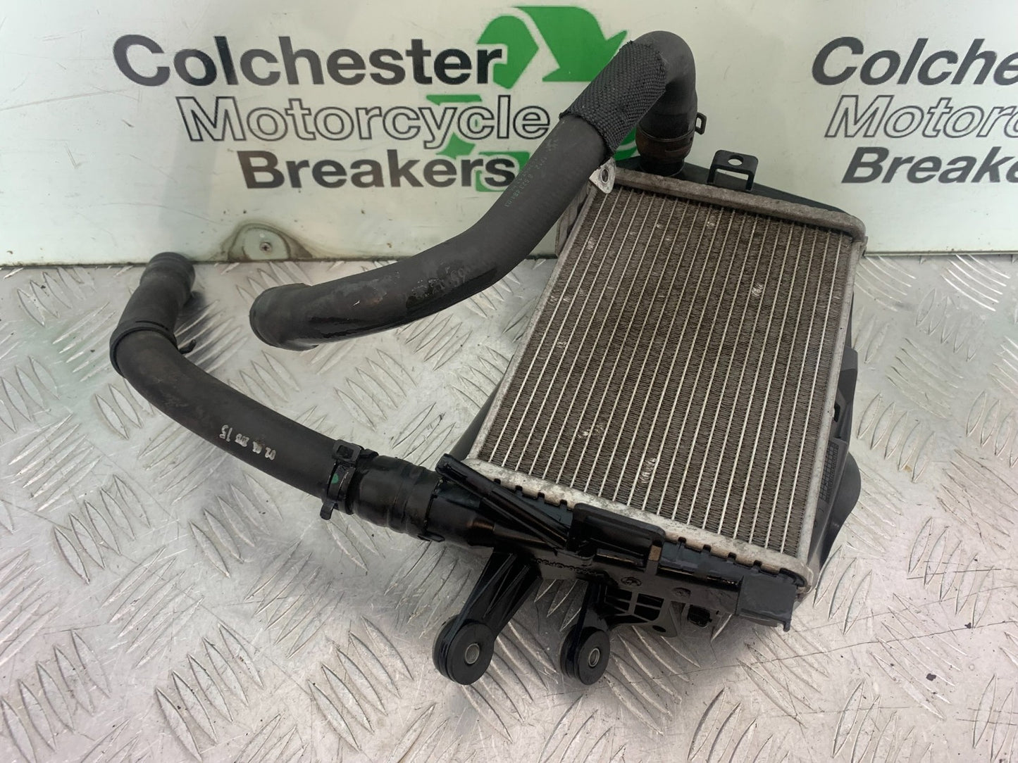 BMW R1200 R 1200 GS LEFT RADIATOR YEAR 2013-2016 (CMB1257)