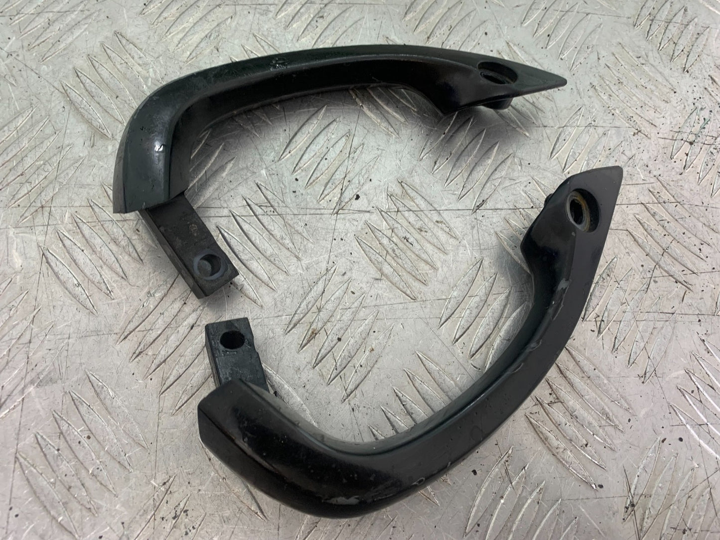 KAWASAKI ZX9R ZX9 C GRAB RAILS  YEAR 1998-99 (CMB1213)