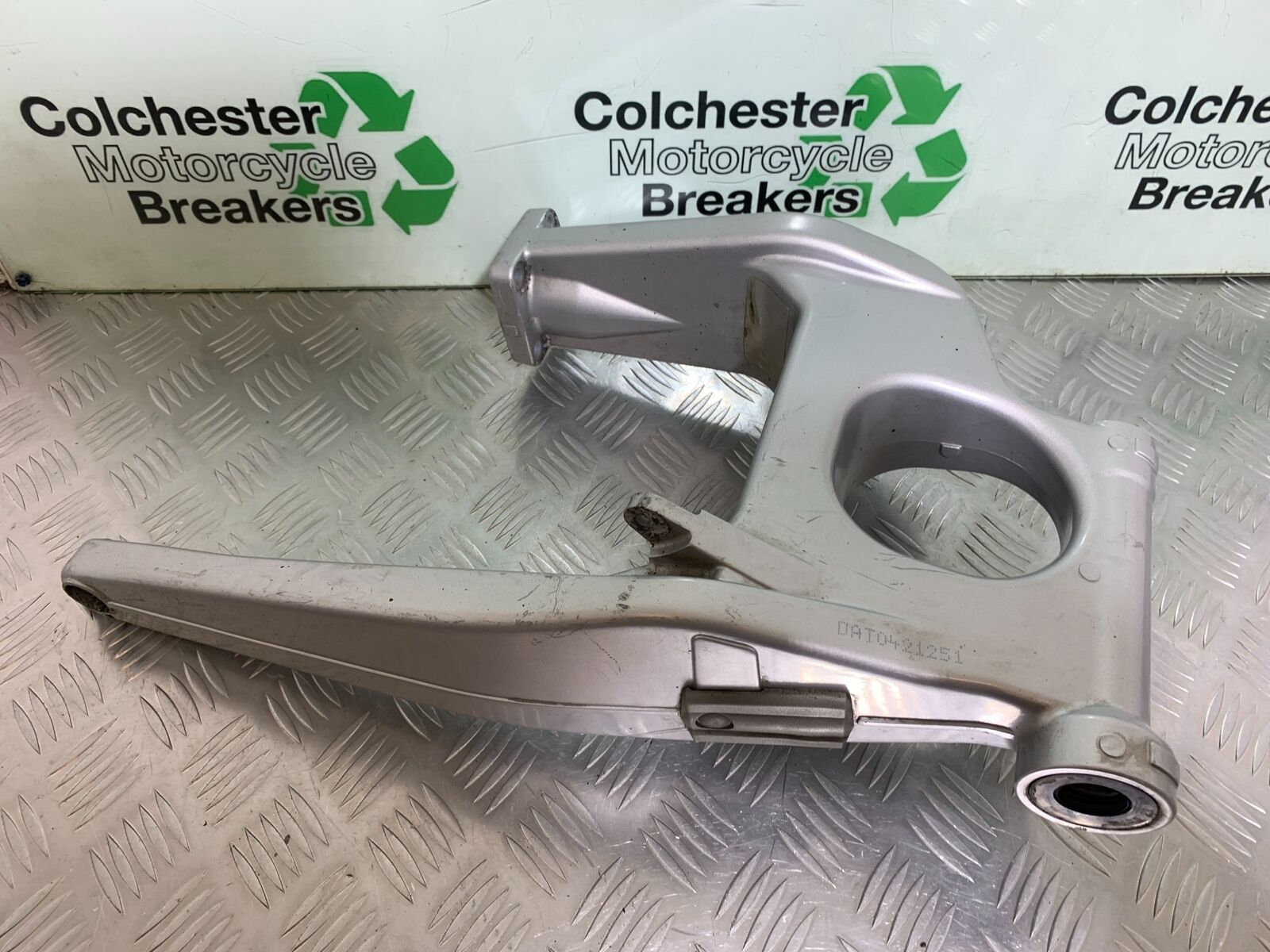 YAMAHA FJR1300 FJR 1300 SWINGARM YEAR 2001-05 (CMB1005)