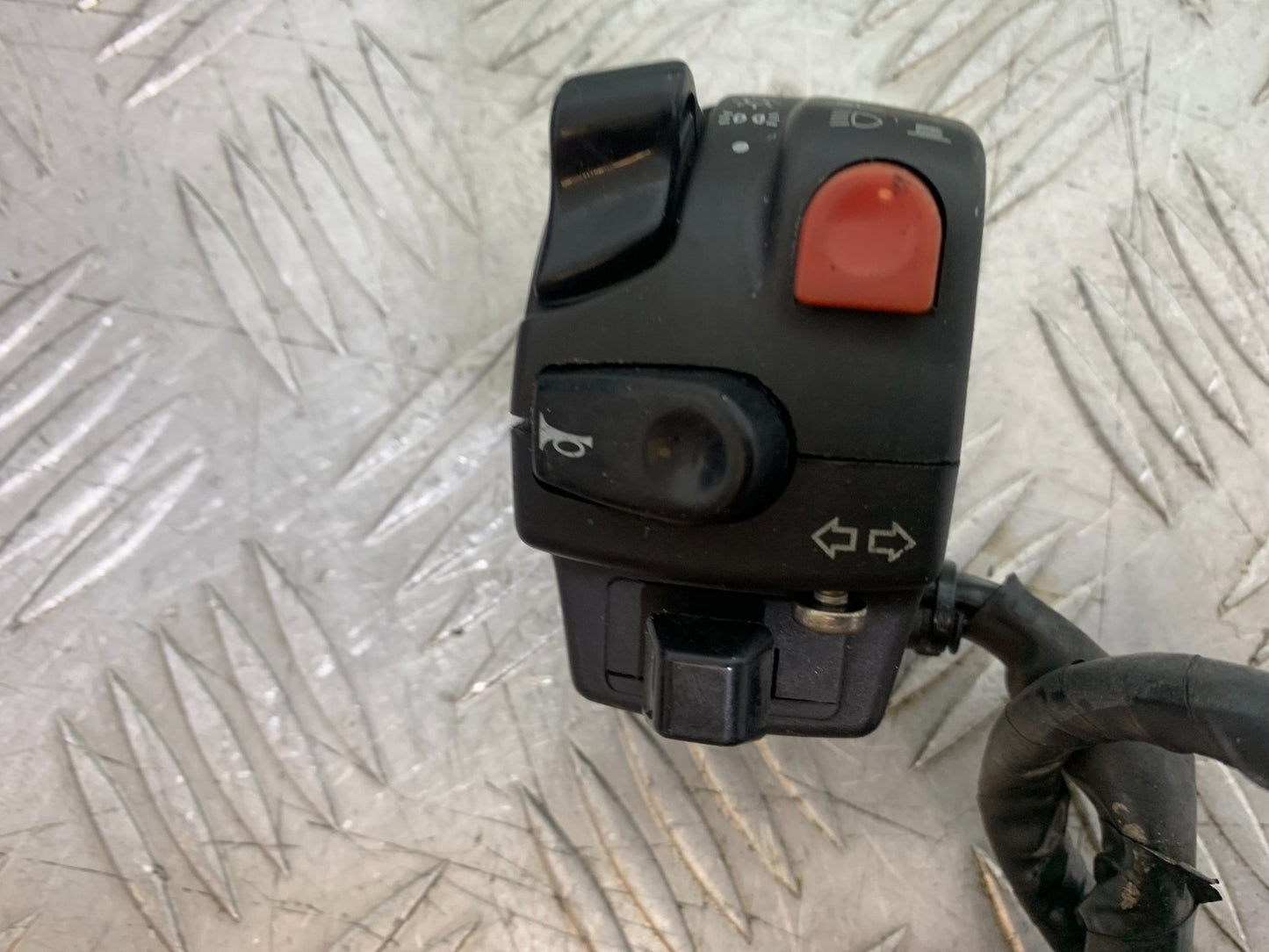 APRILIA RSV1000 RSV 1000 MILLE LEFT SWITCH GEAR  1998- 2003 (CMB1184)