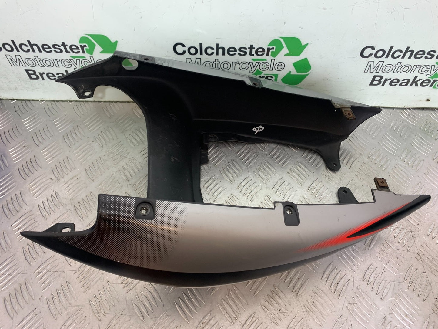 APRILIA RSV1000 RSV 1000 MILLE TAIL PIECE SEAT UNIT  1998- 2003 (CMB1184)