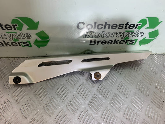 SUZUKI GSF1200  GSF 1200 BANDIT CHAIN GUARD YEAR 1997-2000 (CMB1149)