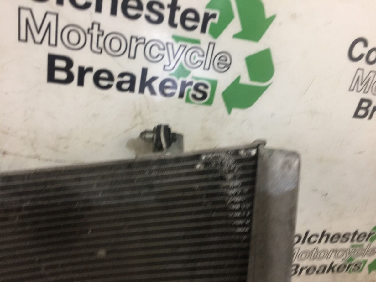 SUZUKI GSXR 750 L1-L5 RADIATOR  YEAR 2012-2016 (STOCK 698)