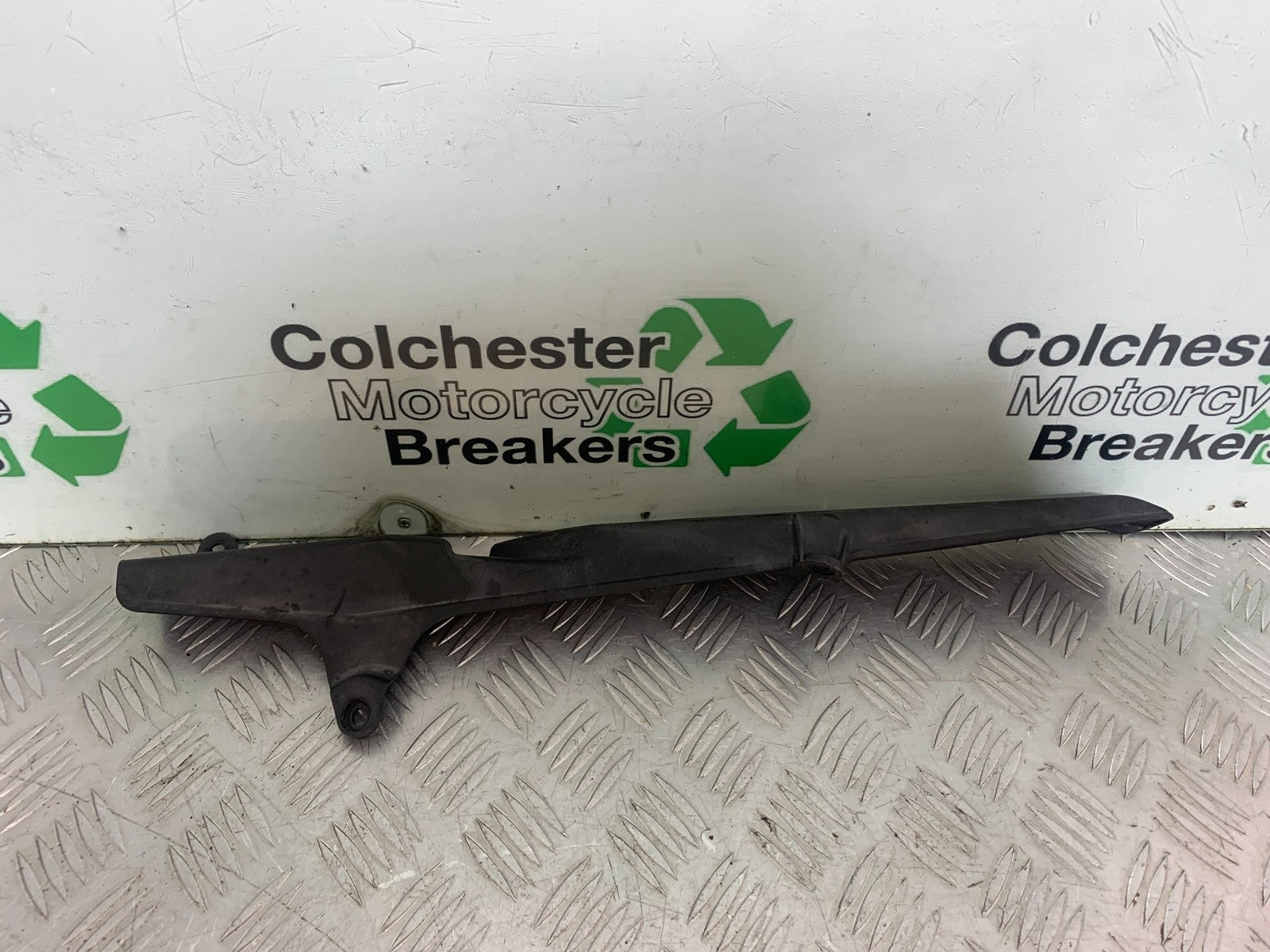 HONDA CBR600 CBR 600 RR CHAIN GUARD     YEAR 2003-2004 CMB1173)