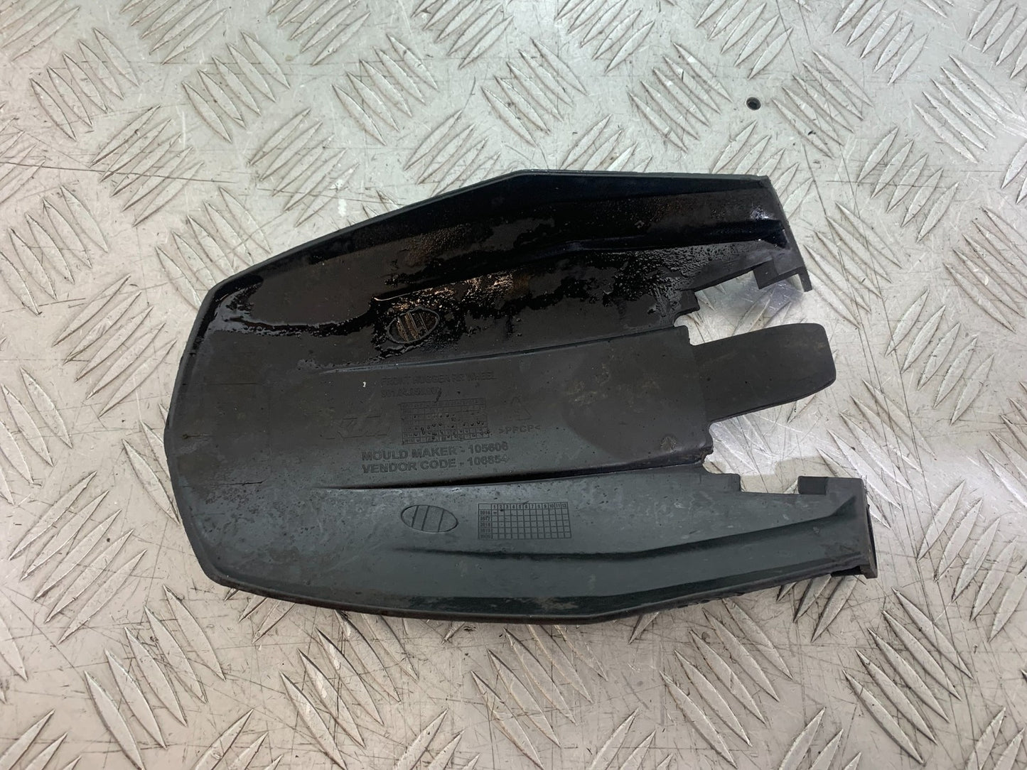 KTM DUKE 125 REAR HUGGER  YEAR 2012-2016 (CMB1317)