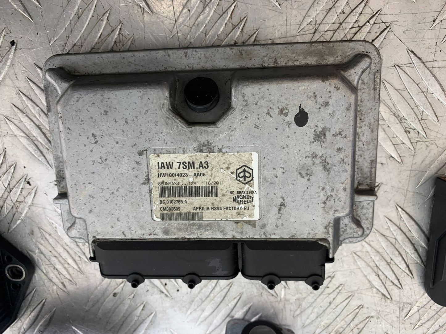 APRILIA TUONO 1000 V4R ECU LOCKS KEYS  YEAR 2011-13  (CMB1316)