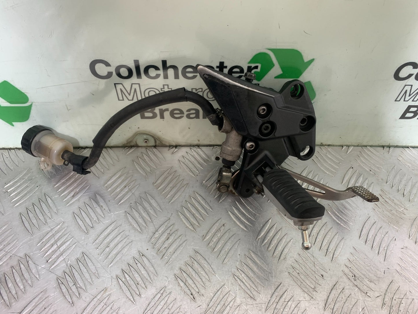 KAWASAKI Z1000 SX FRONT RIGHT HANGER YEAR 2014-16 (CMB1264)
