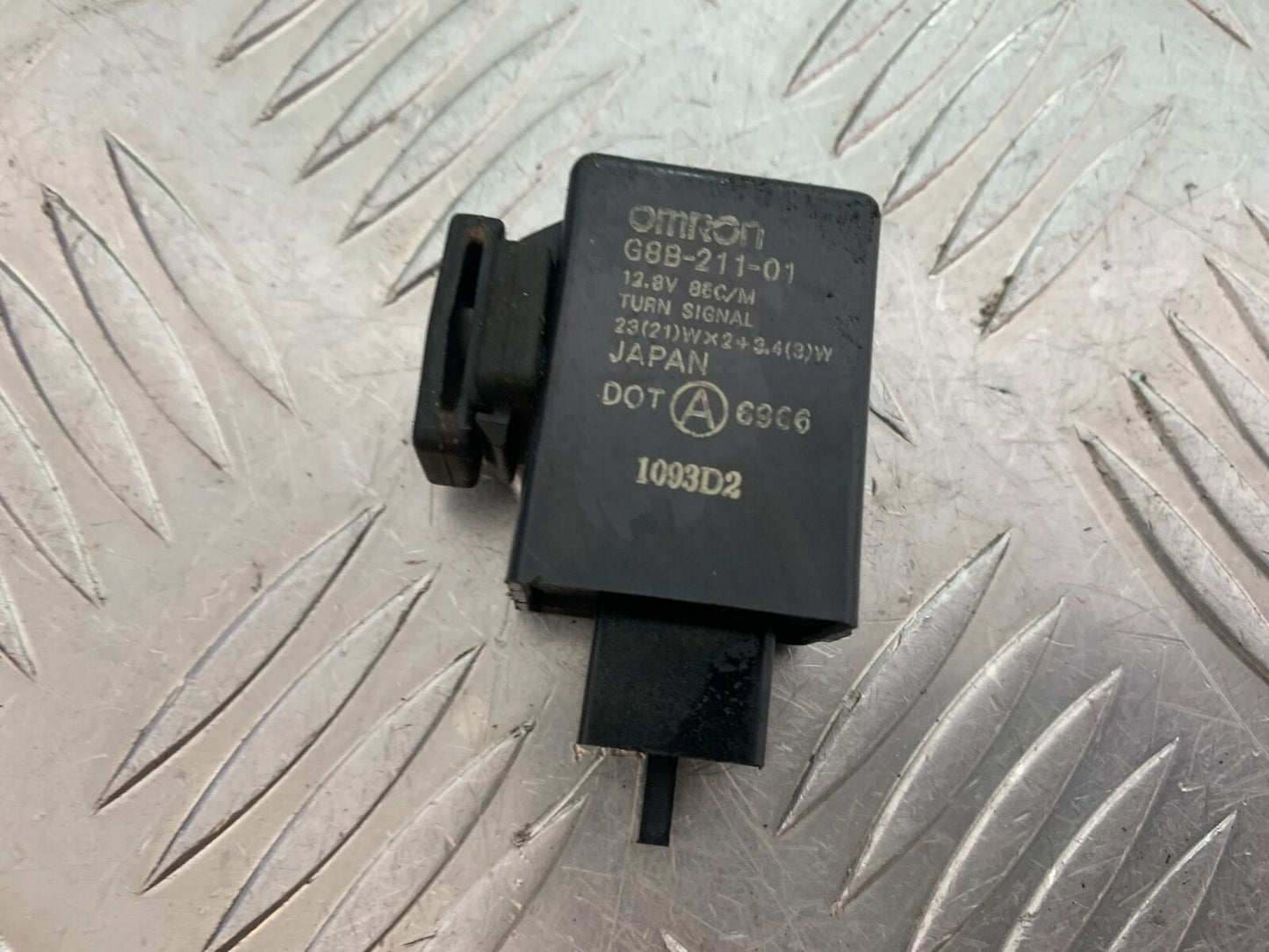 HONDA VT1100 C SHADOW SPIRIT RELAY   2002-2003 (CMB1035)