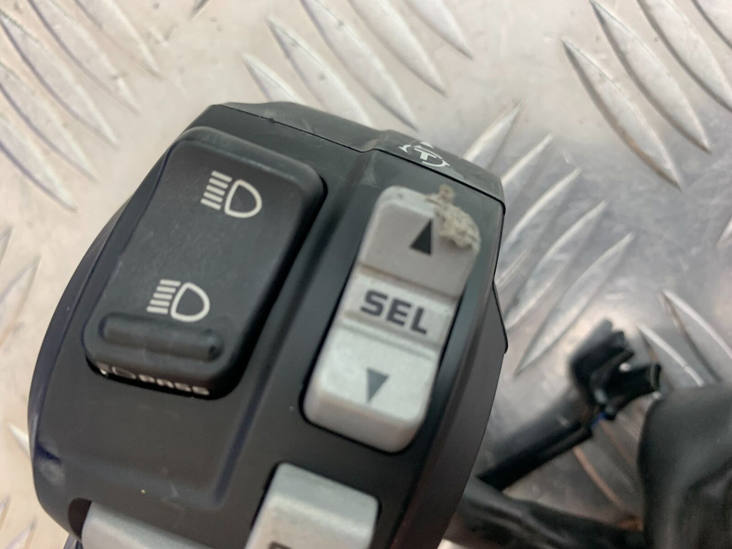 HONDA CRF1000 (DCT) AFRICA TWIN LEFT SWITCH GEAR   YEAR 2017 (CMB1030)