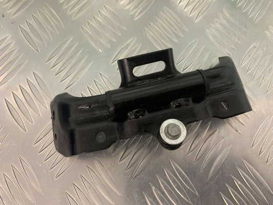 HONDA CB500 F CB500F PETROL TANK BRACKET   YEAR 2022 (STOCK 951)